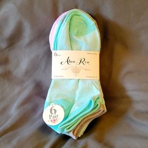 Alexa Rose | New! 6 Pack No Show Socks